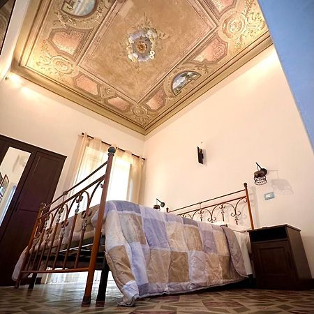 Calvino Rooms&Apartments Trapani Esterno foto