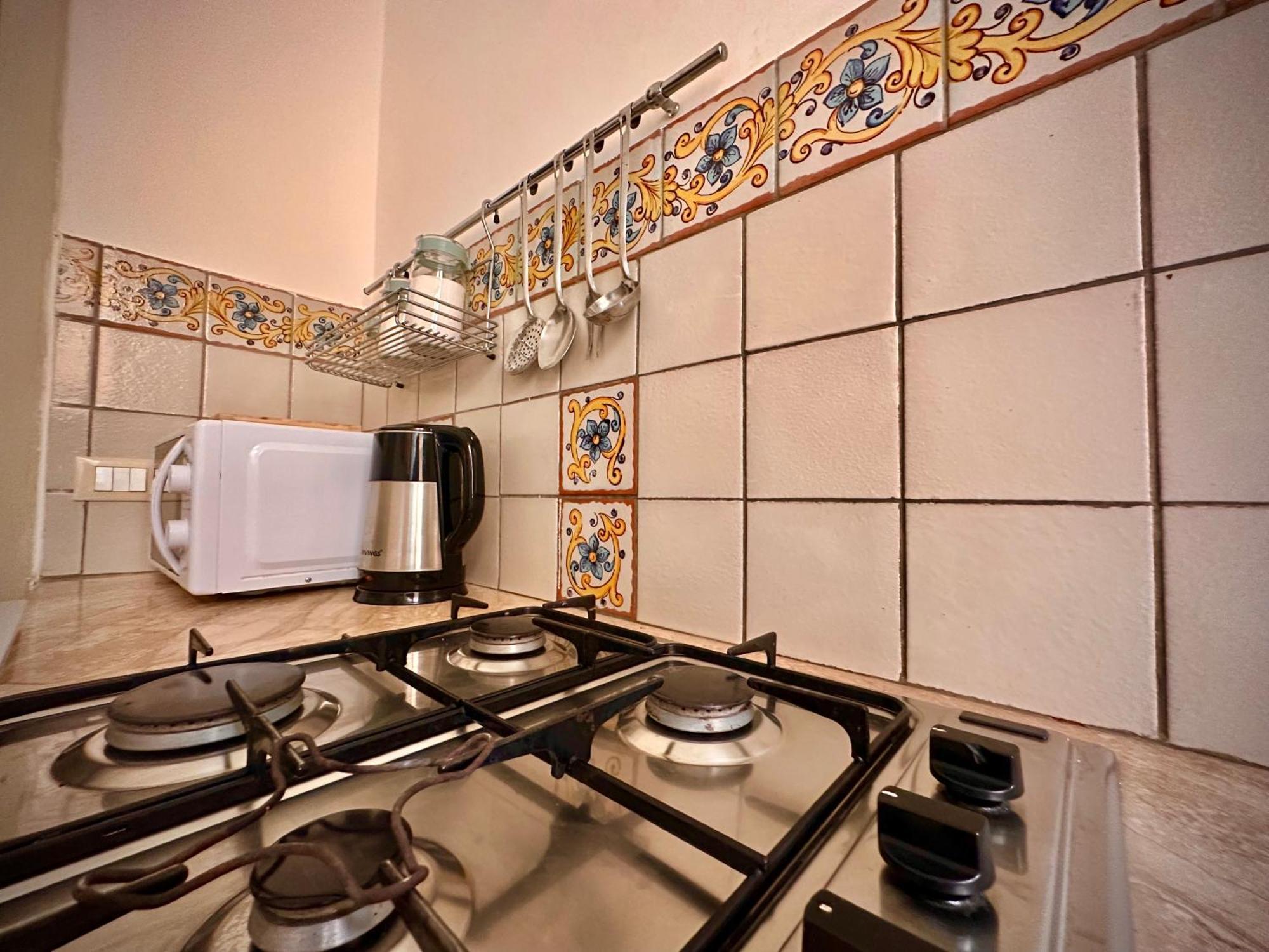 Calvino Rooms&Apartments Trapani Esterno foto