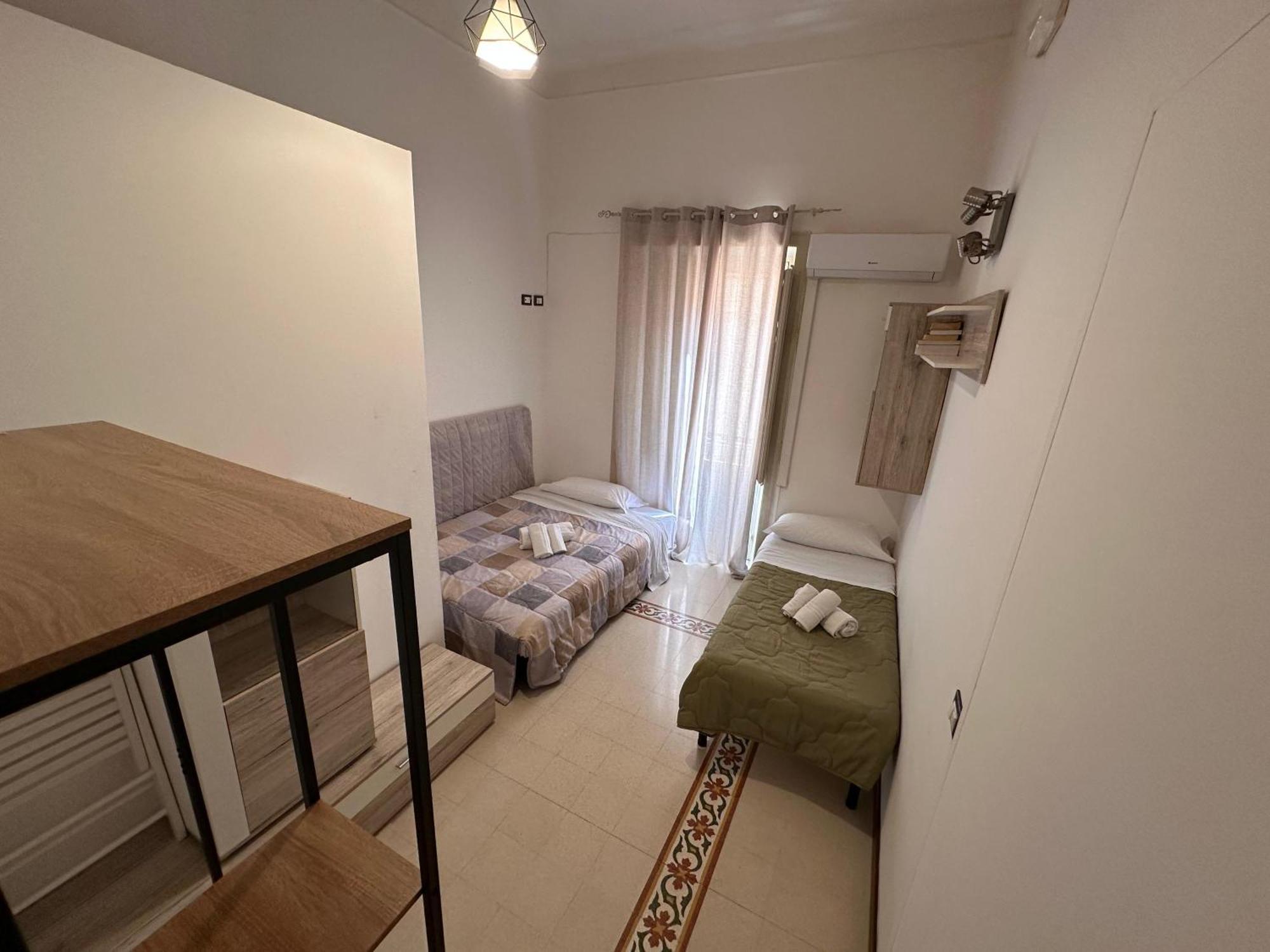 Calvino Rooms&Apartments Trapani Esterno foto
