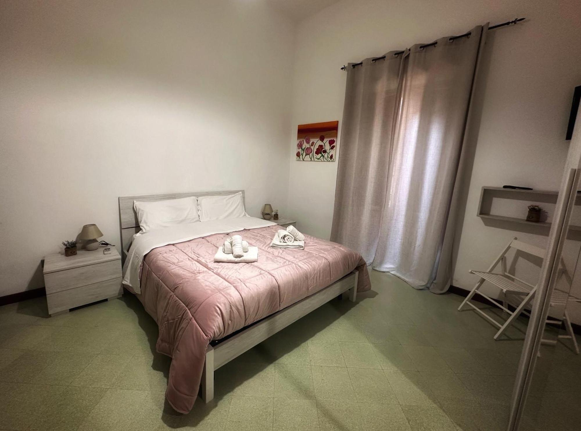Calvino Rooms&Apartments Trapani Esterno foto