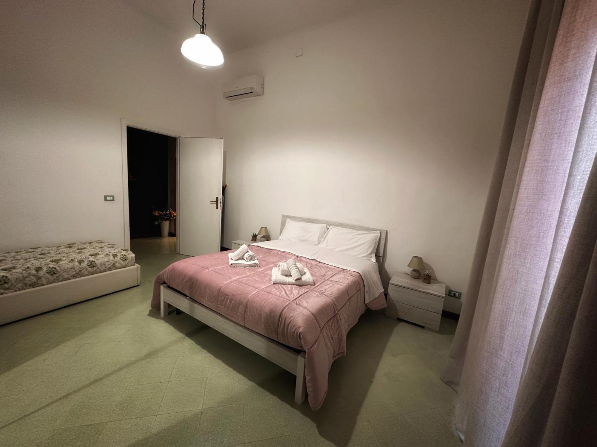 Calvino Rooms&Apartments Trapani Esterno foto