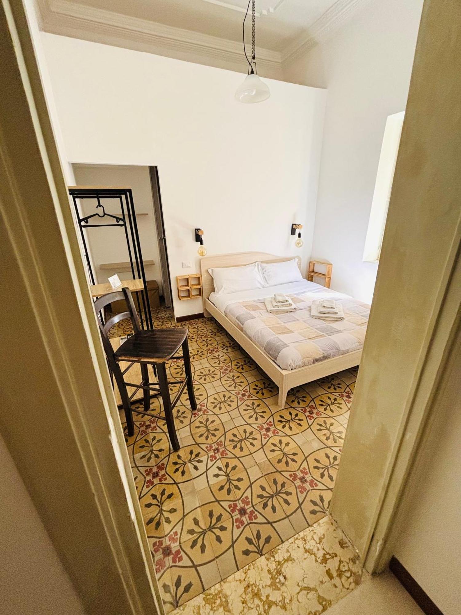 Calvino Rooms&Apartments Trapani Esterno foto